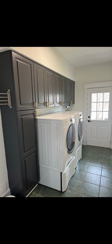 Laundry room after