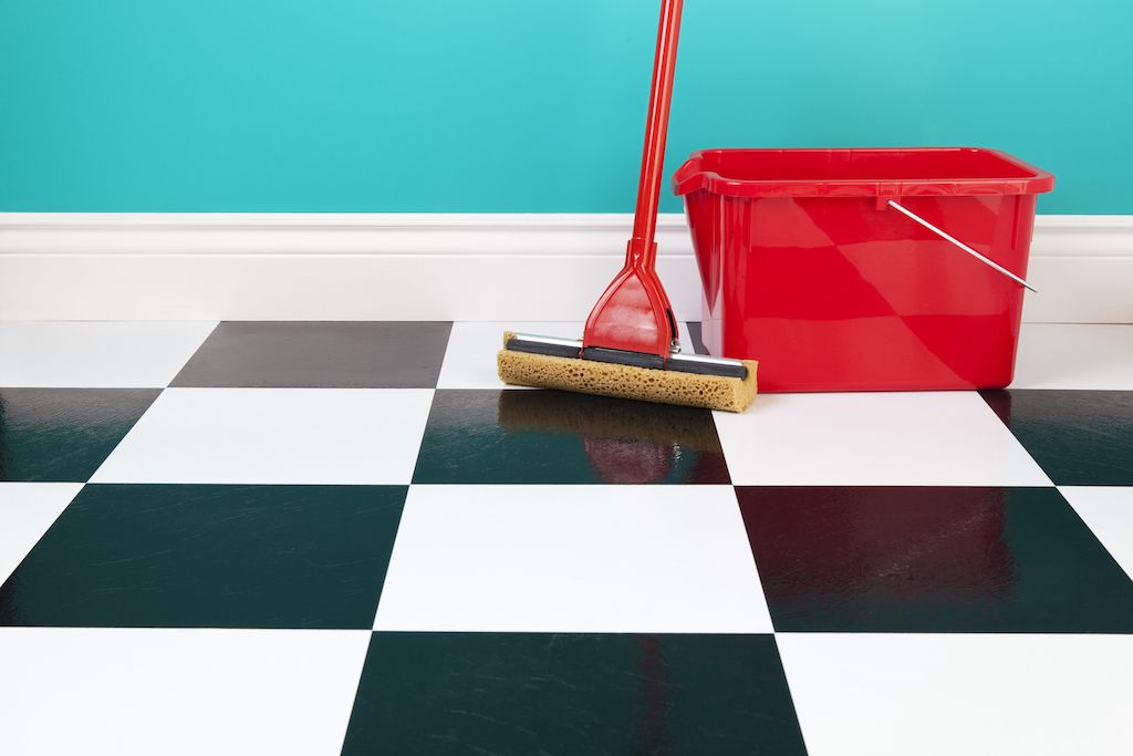 don't use sponge mop when cleaning tile floors