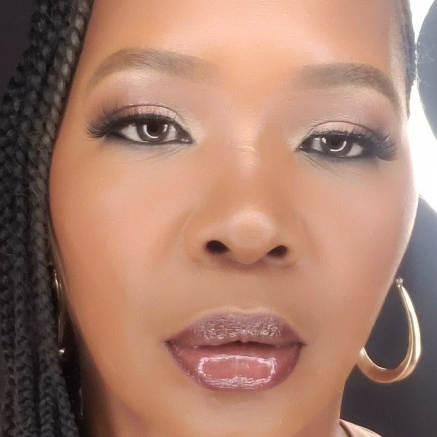 CRYSTALBEATMAKEUP