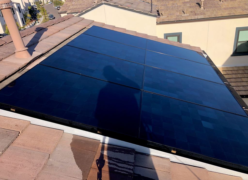 2 story solar panel cleaning in san diego