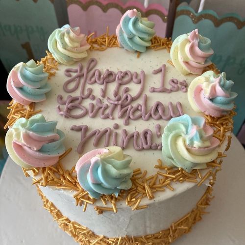 I ordered 2 cakes for my daughter’s first birthday