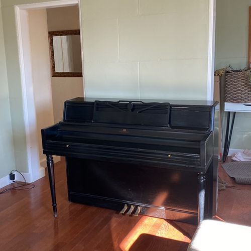 I got a piano for free off fb marketplace and sche