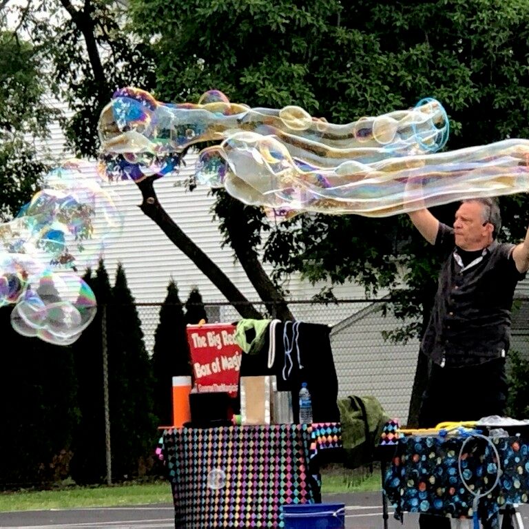 George The Magician & Bubble Extraordinaire
