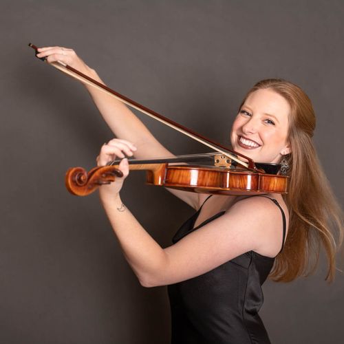 2021 Professional Headshot for Southern Strings