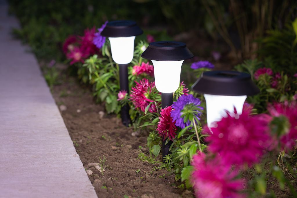 landscape lighting curb appeal