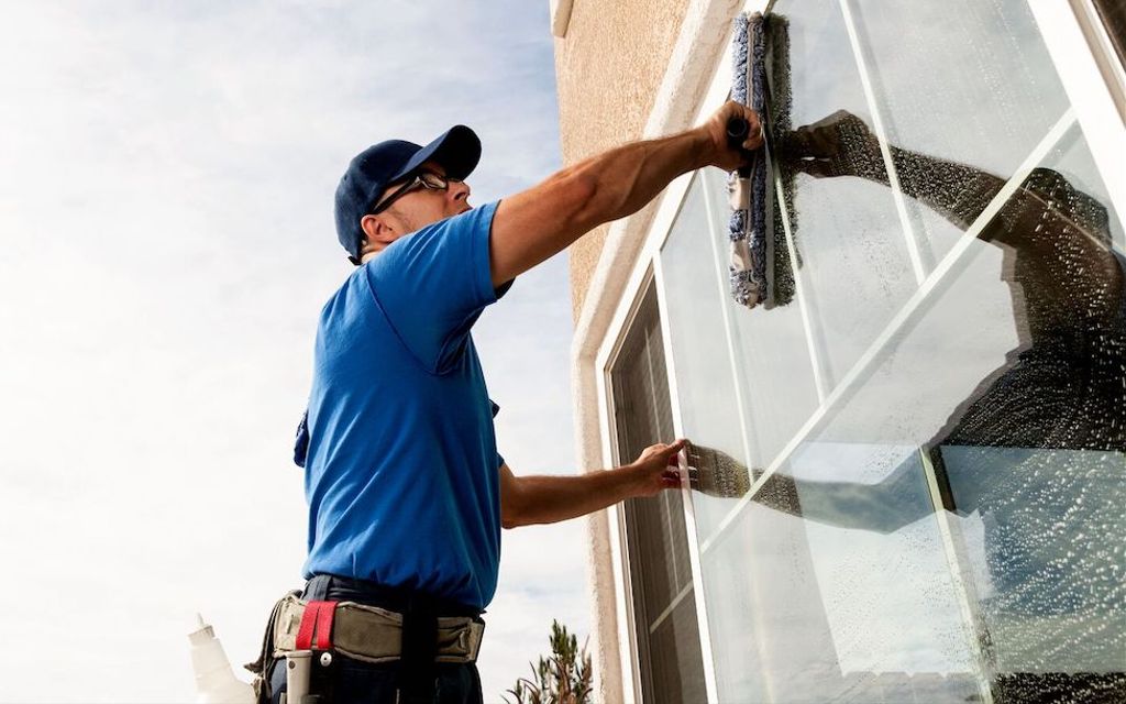 How to clean your windows in 6 easy steps.