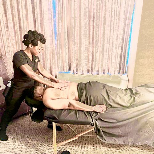 Mobile massage at hotel room for client’s  surpris