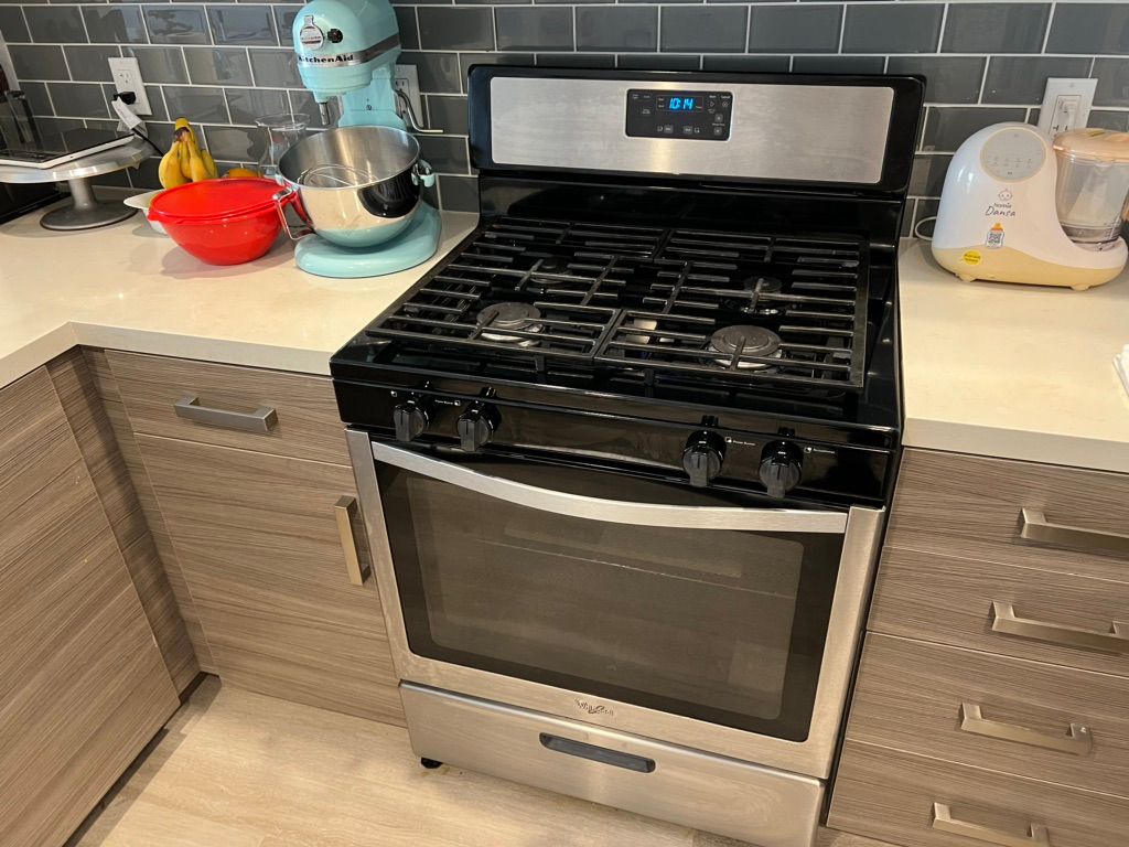 Same stove after cleaning.