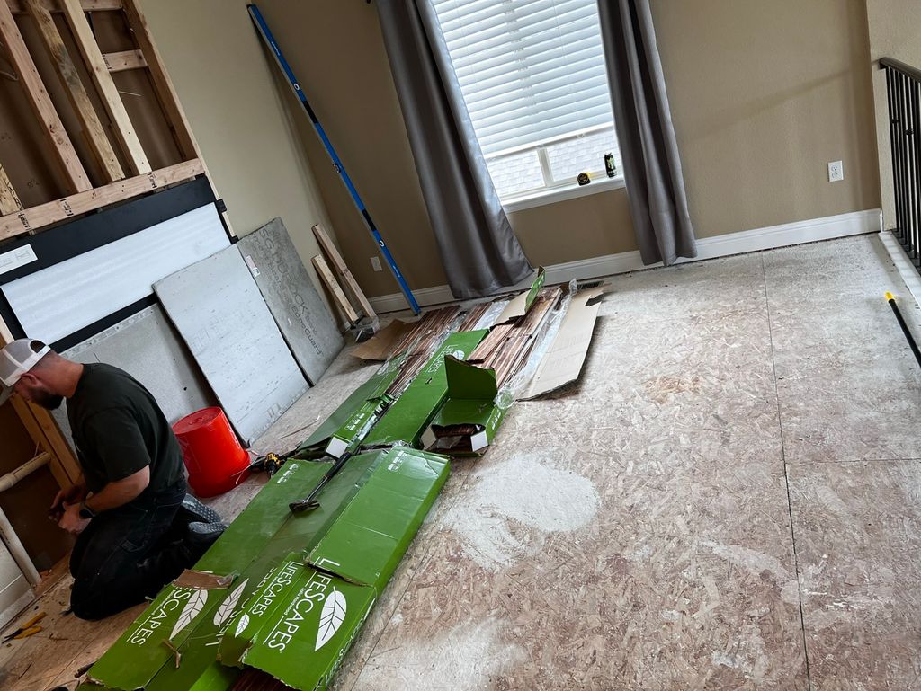 Starting look to floors / fireplace and panels 