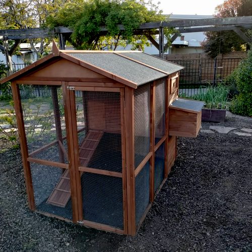 chicken coop assembly 