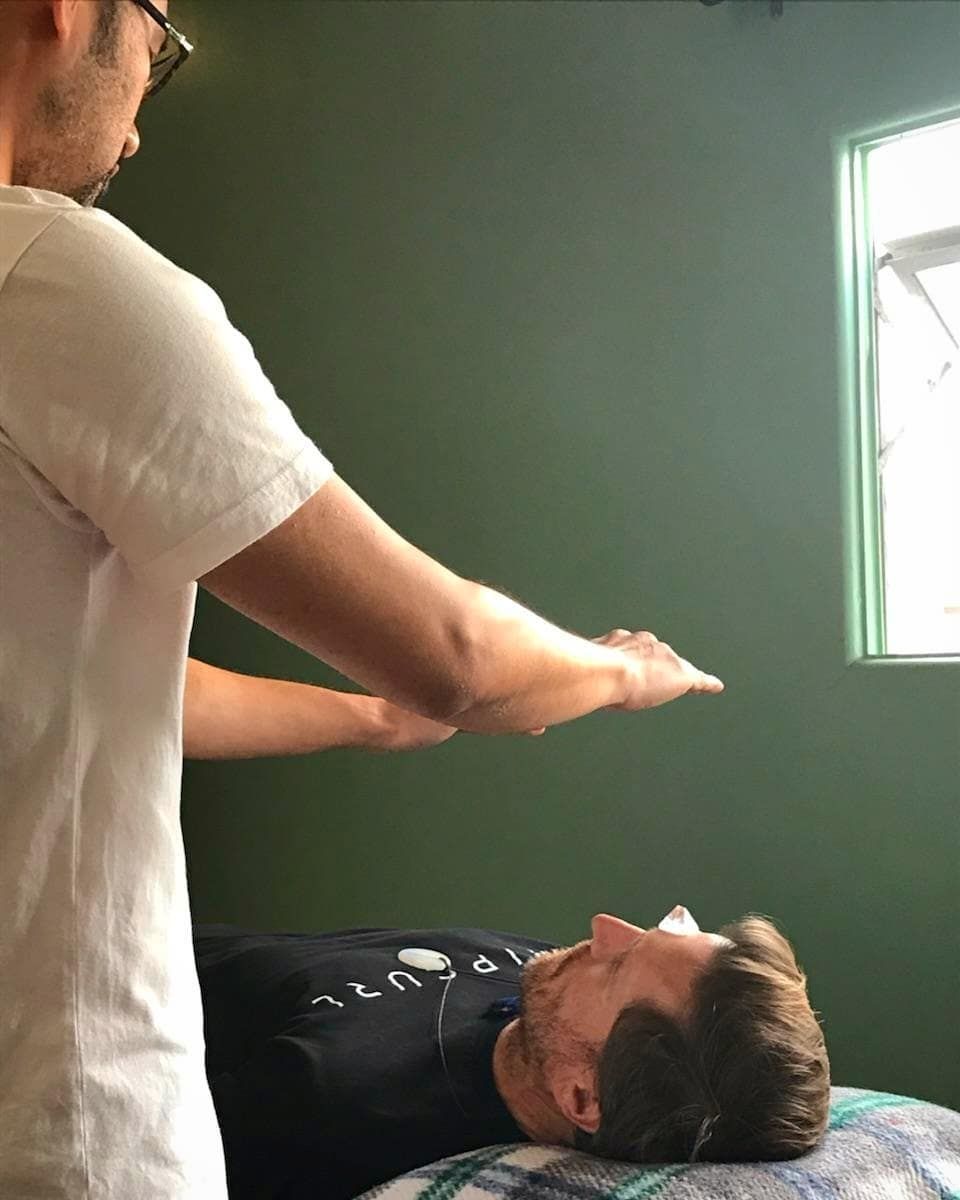 Reiki session to clear stagnant energy and heal on