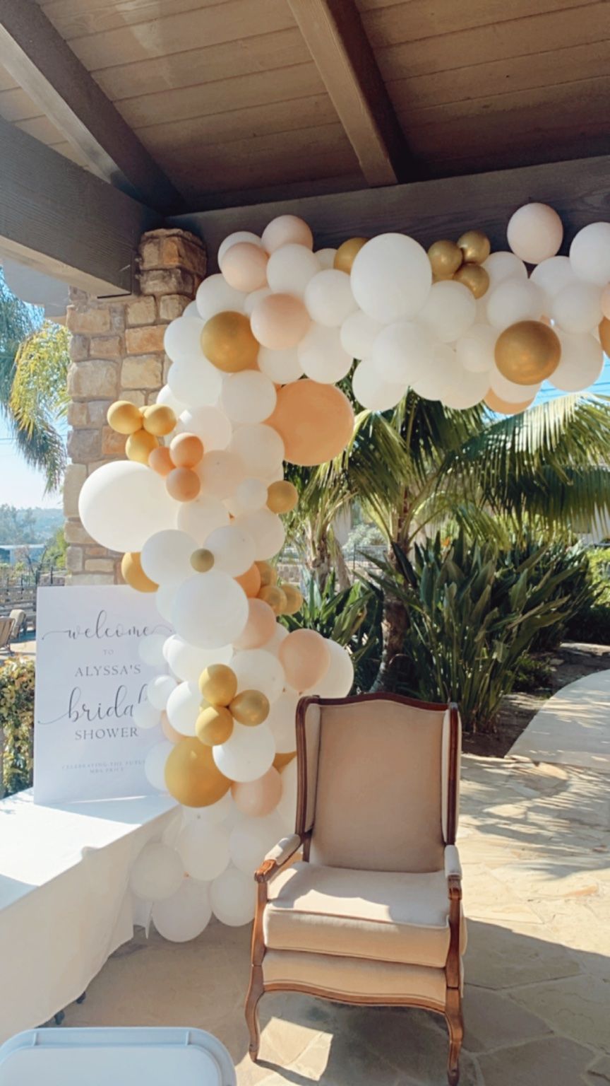 My balloon arch was EVERYTHING I wanted it to be! 