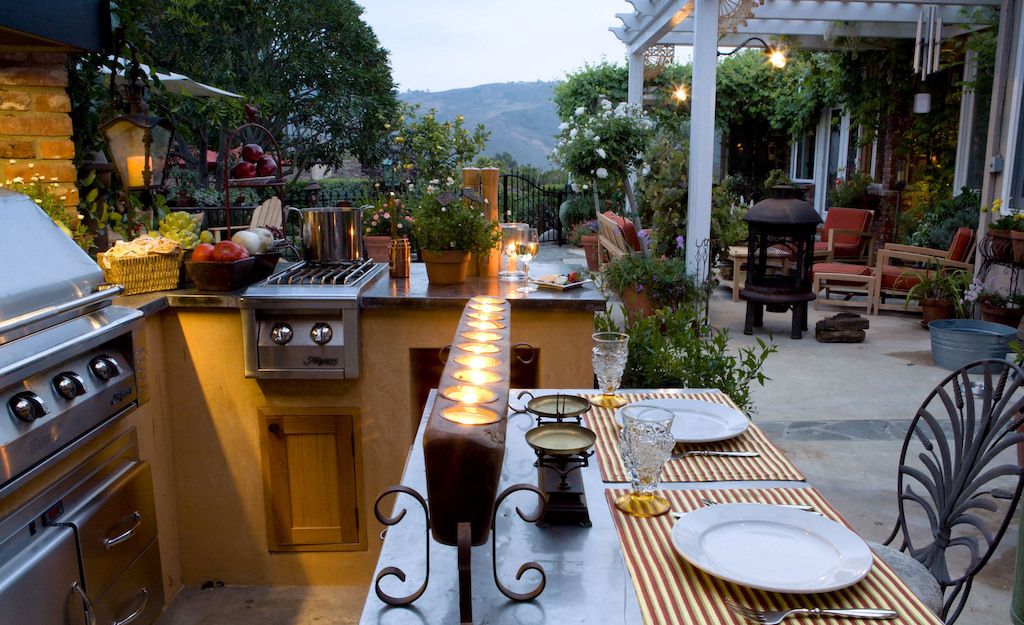 outdoor kitchen design idea