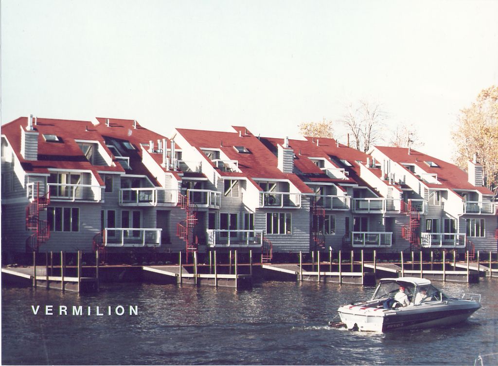 Condos in Vermilliom