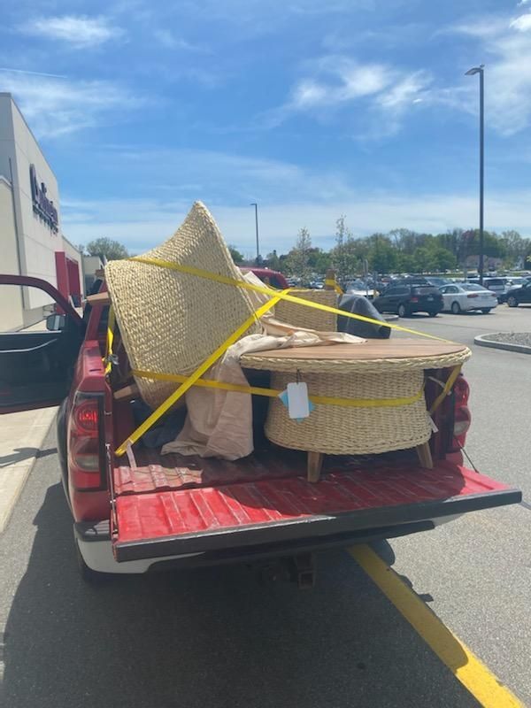 furniture delivery 