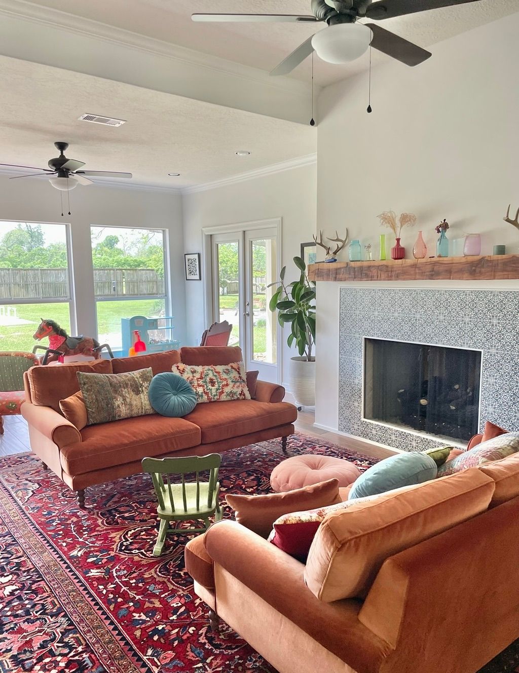 Beautiful bi-weekly client home in The Heights. 3 