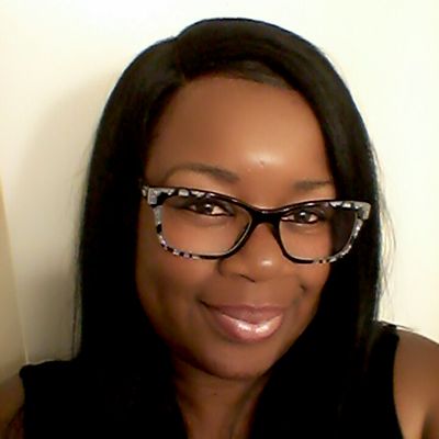 Avatar for Wedding Officiant Minister Linda Marie