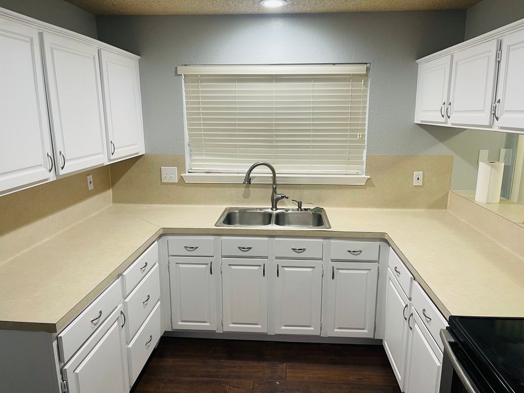 repainting on kitchen cabniets