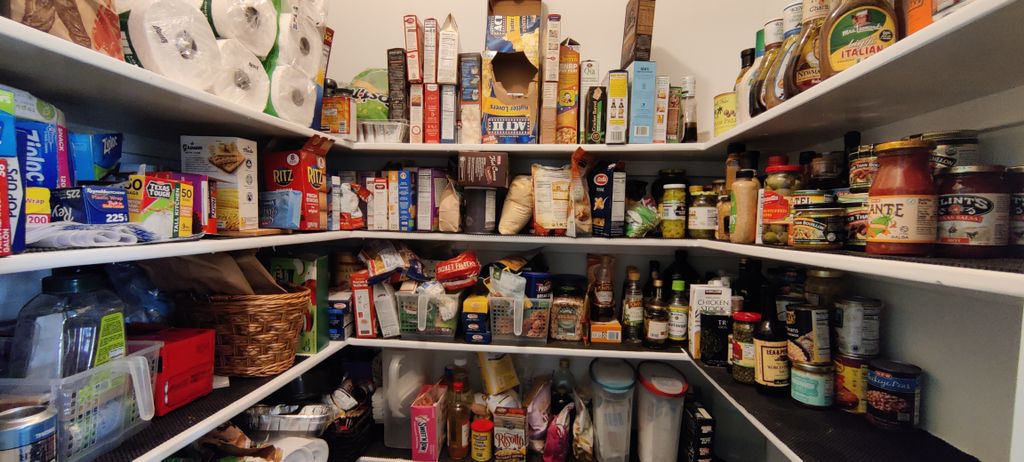 Pantry-Before