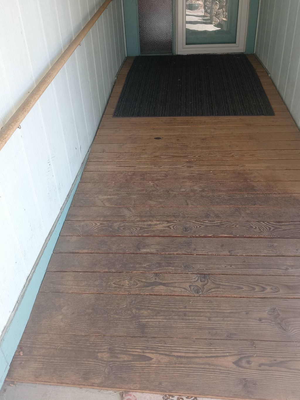 Liz J. in Sparks, NV Entryway Before 