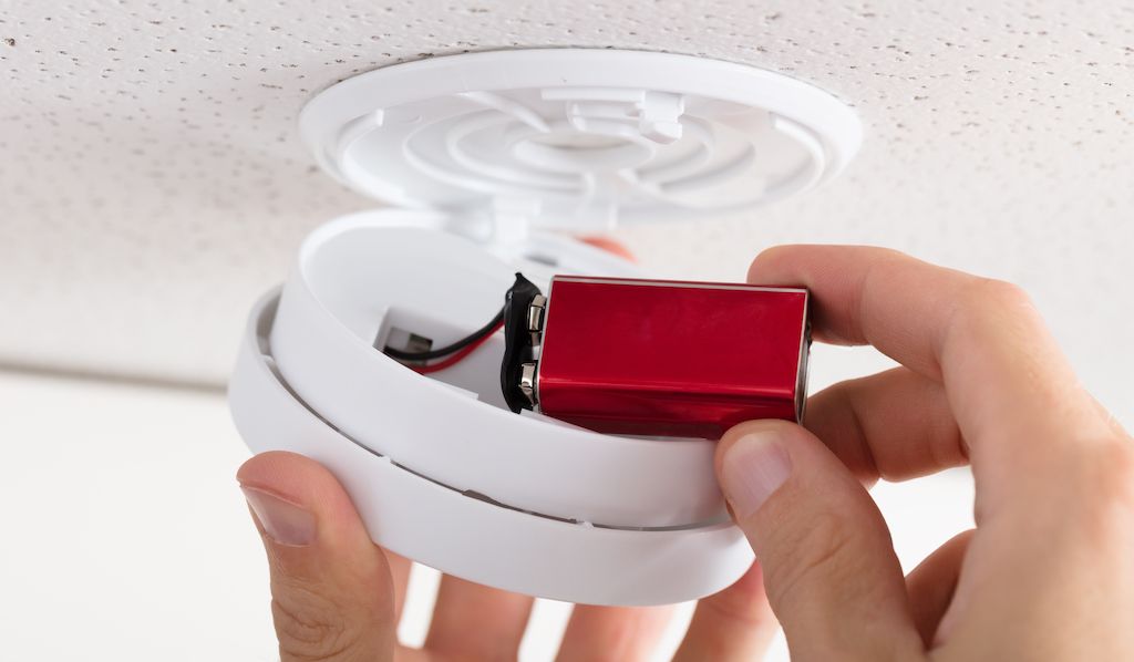 summer smoke detector test