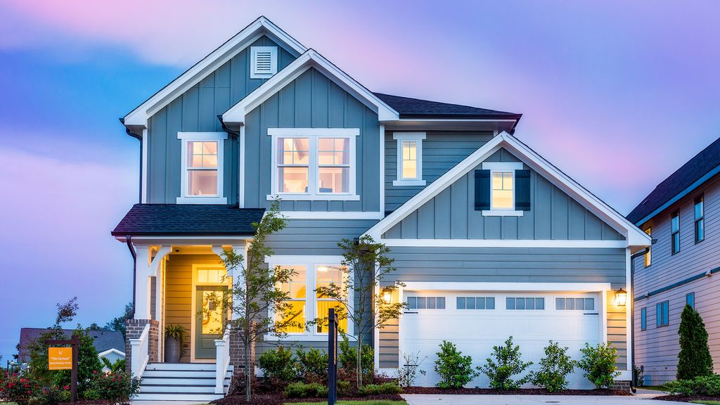 Exterior - Twilight Photo