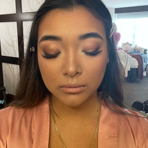 Looking for a Makeup Artist who listens and pays s
