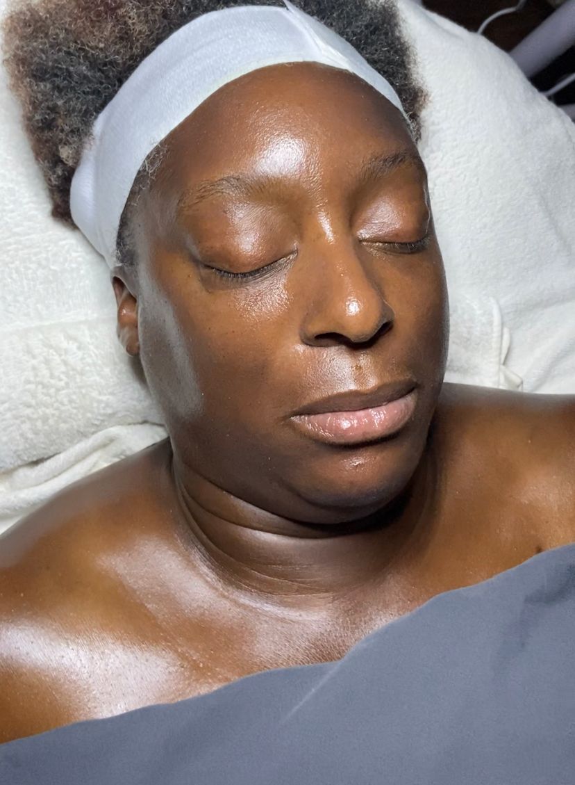 Deep cleansing facial 