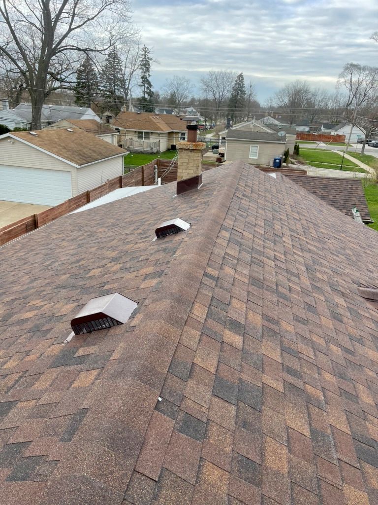 Asphalt shingles roofing replacement 