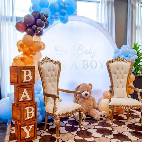 My baby shower was nothing short of spectacular! F