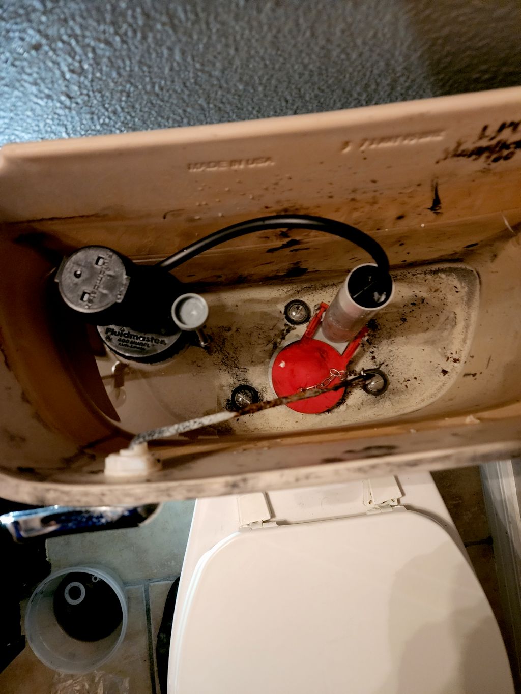 replaced new fill valve and flush valve with flapp