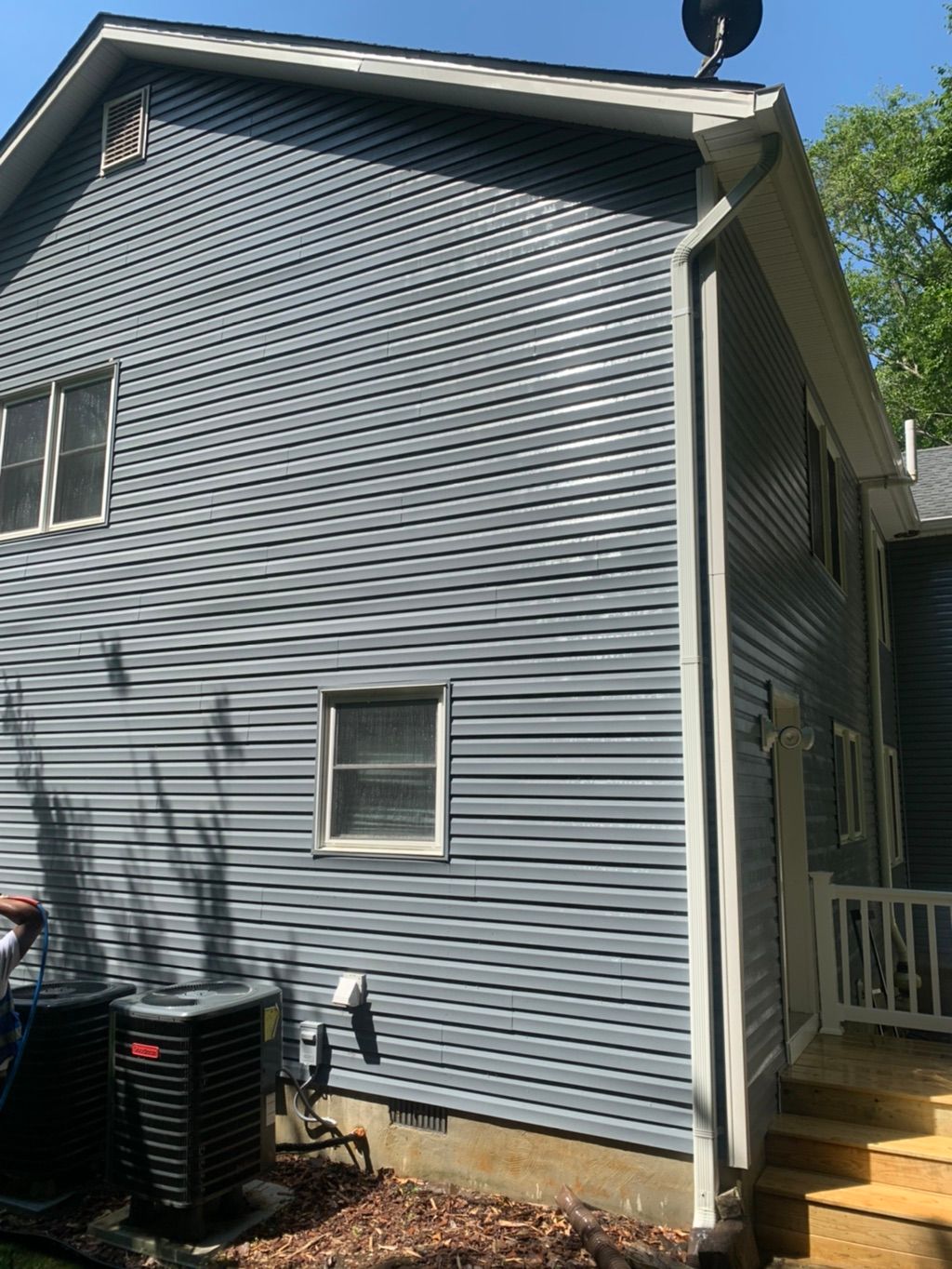 Pressure Washing Siding (After)