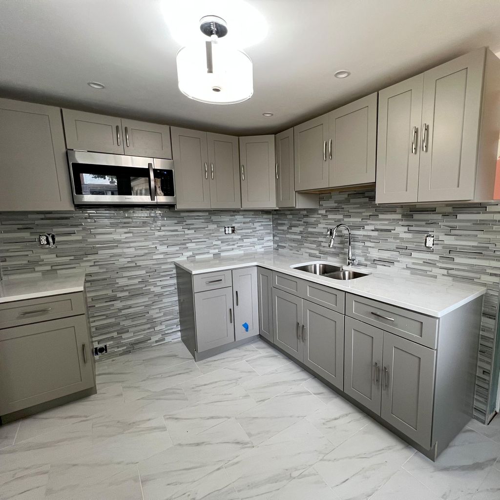 Viana Tile Construction