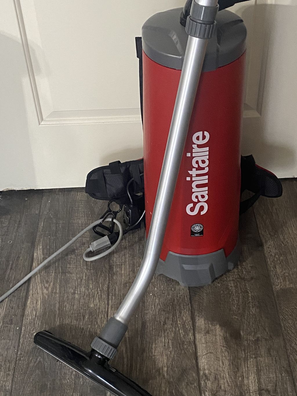 Commercial vacuum 