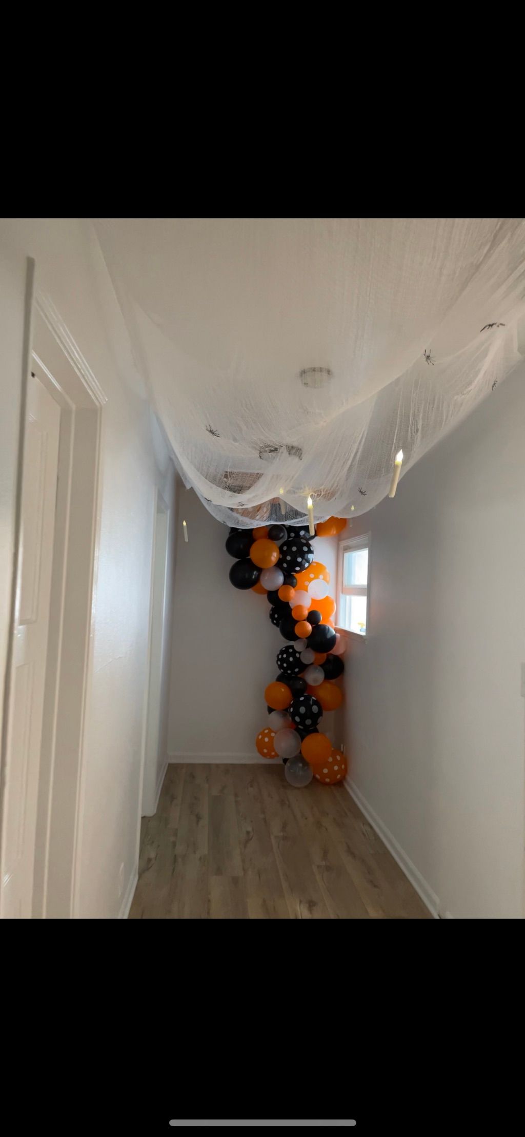 Murder mystery party balloon arch and spooky float