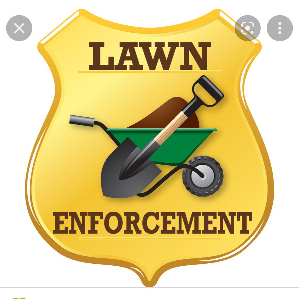 los dos amigos lawn enforcement