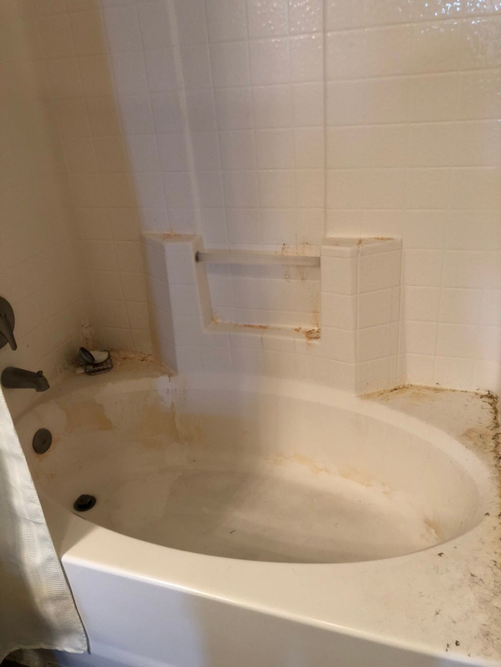 Before cleaning service.