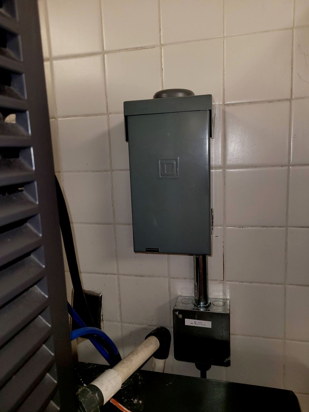installing GFCI breakers and disconnect box with a