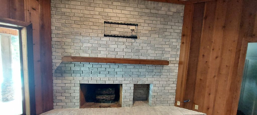 White washed brick