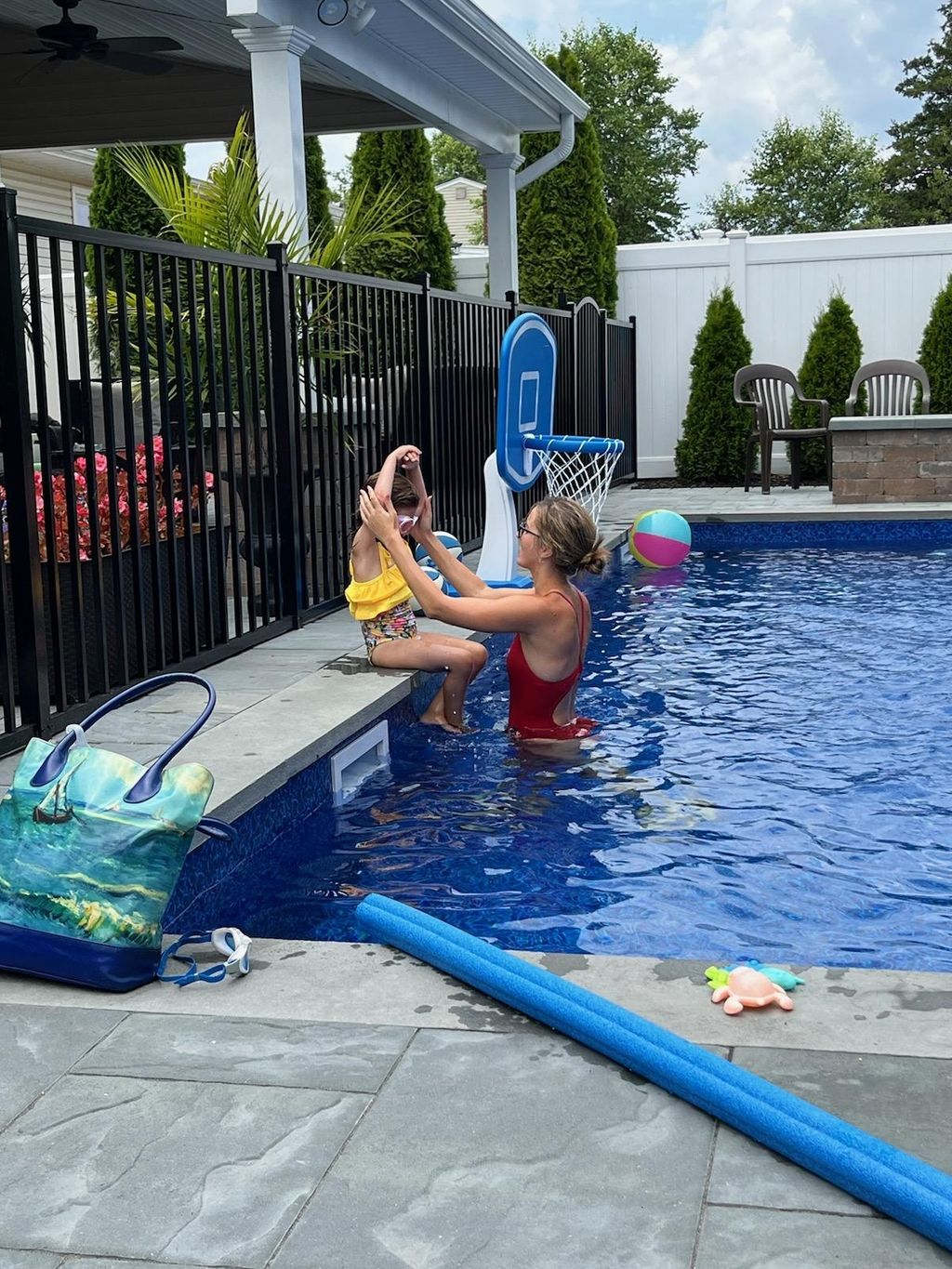 Mia doing some party-hat dives! 