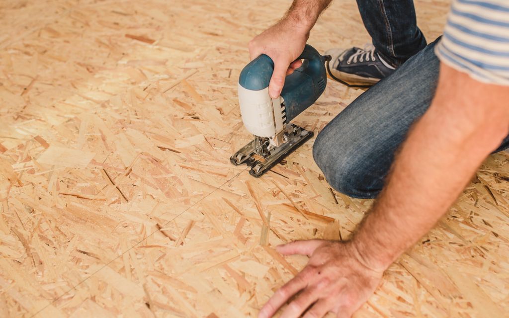 How much does it cost to replace a subfloor?