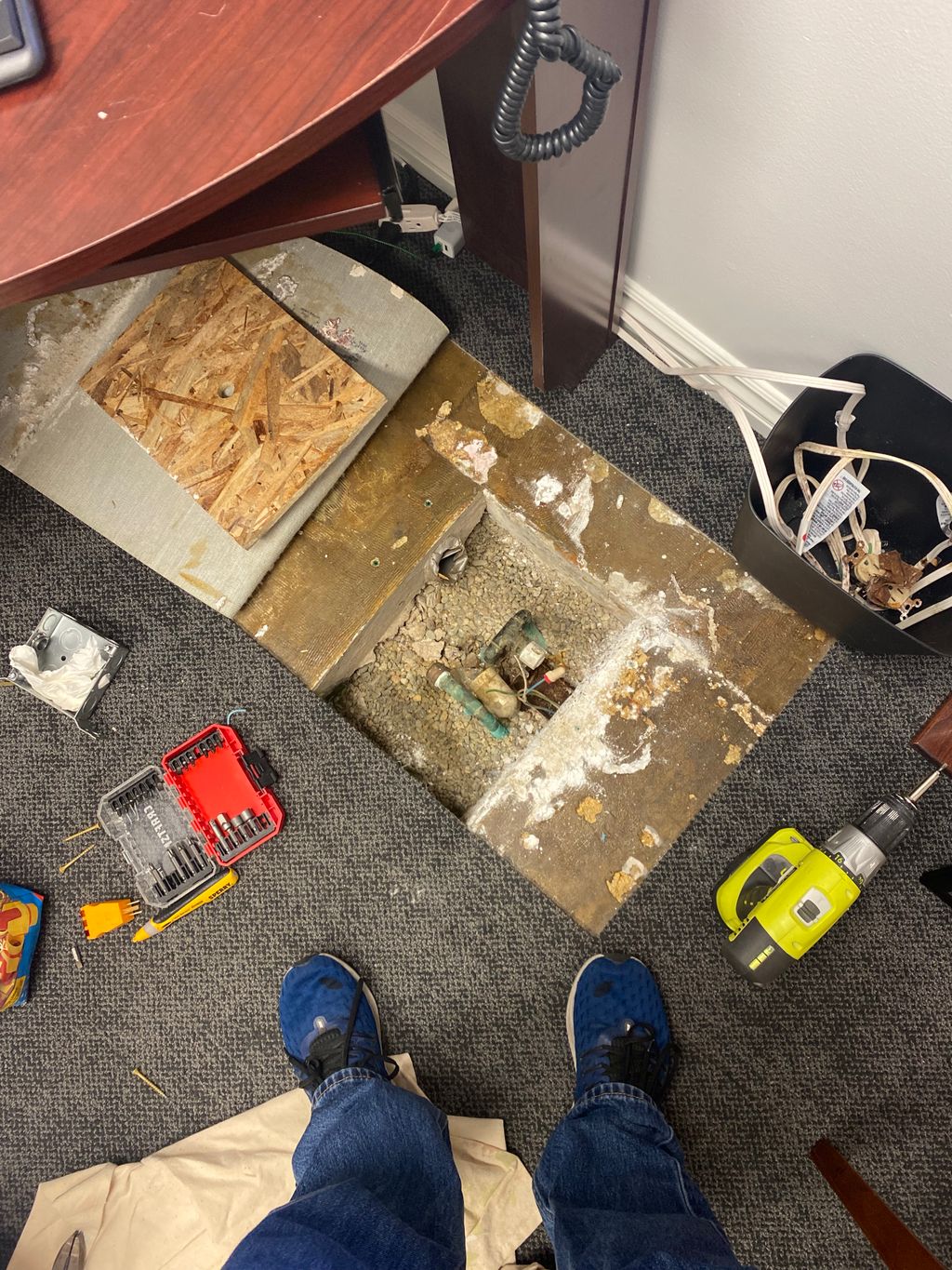Cleaning up in ground plug in an office building