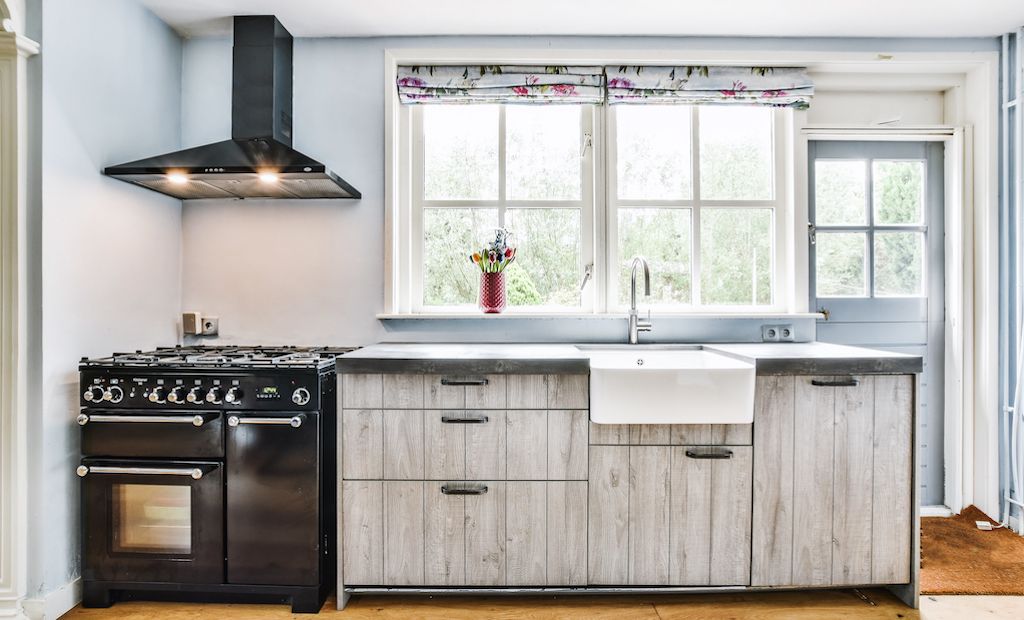 2022 kitchen design trend: vintage appliances