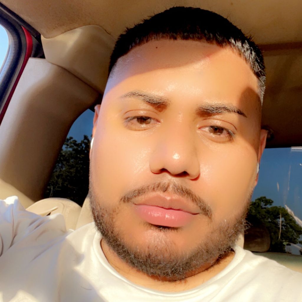 Charles Hernandez