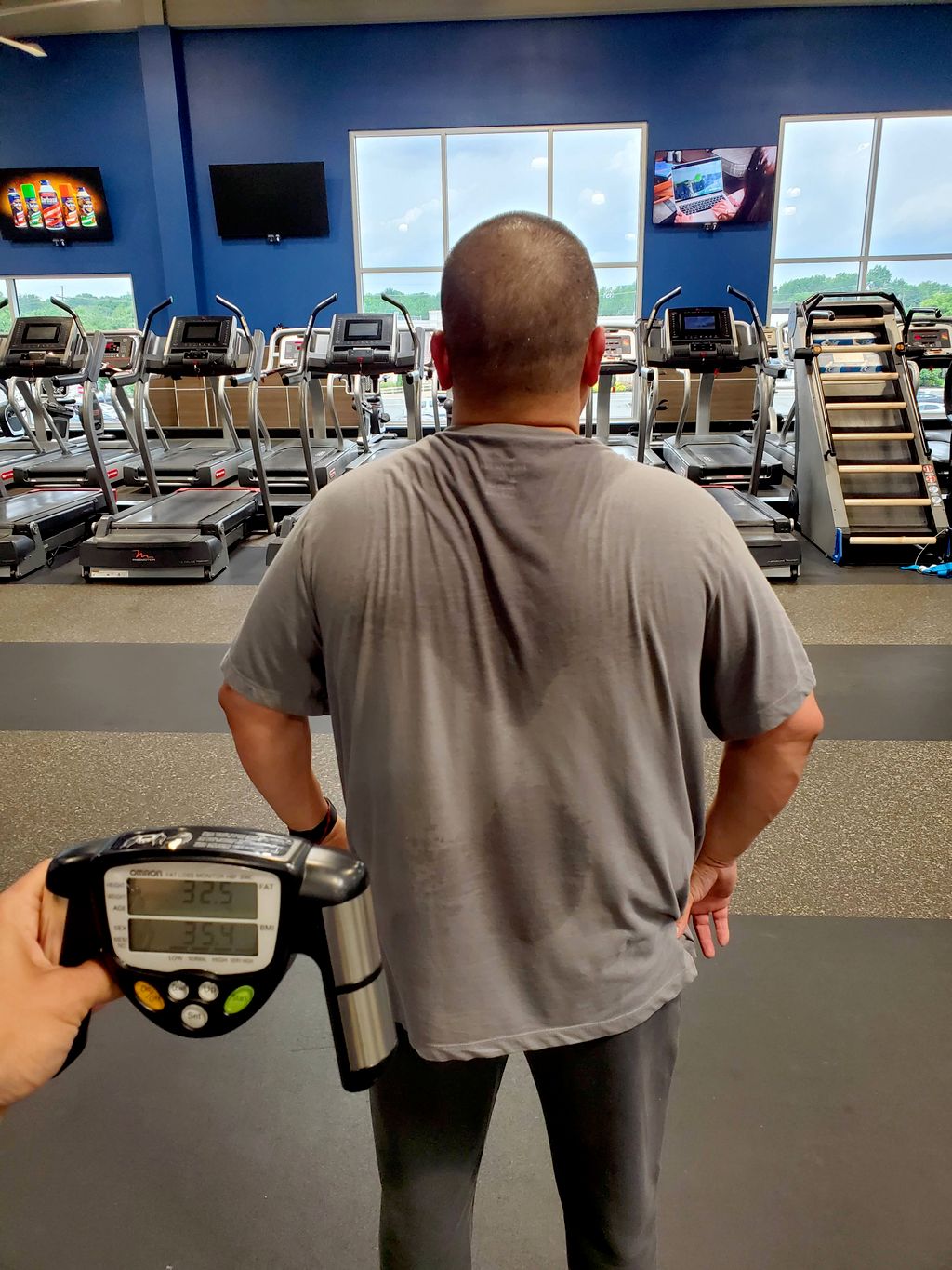 look at that back