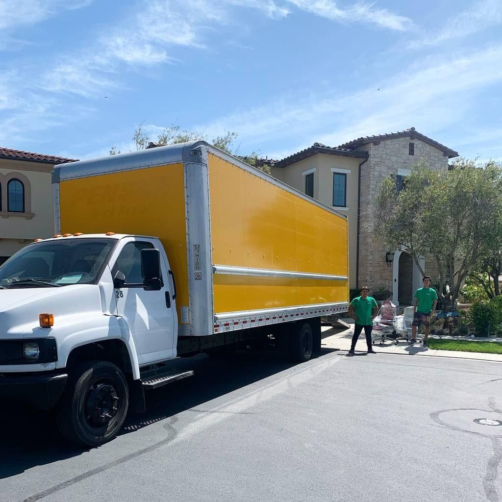 KHANN MOVING