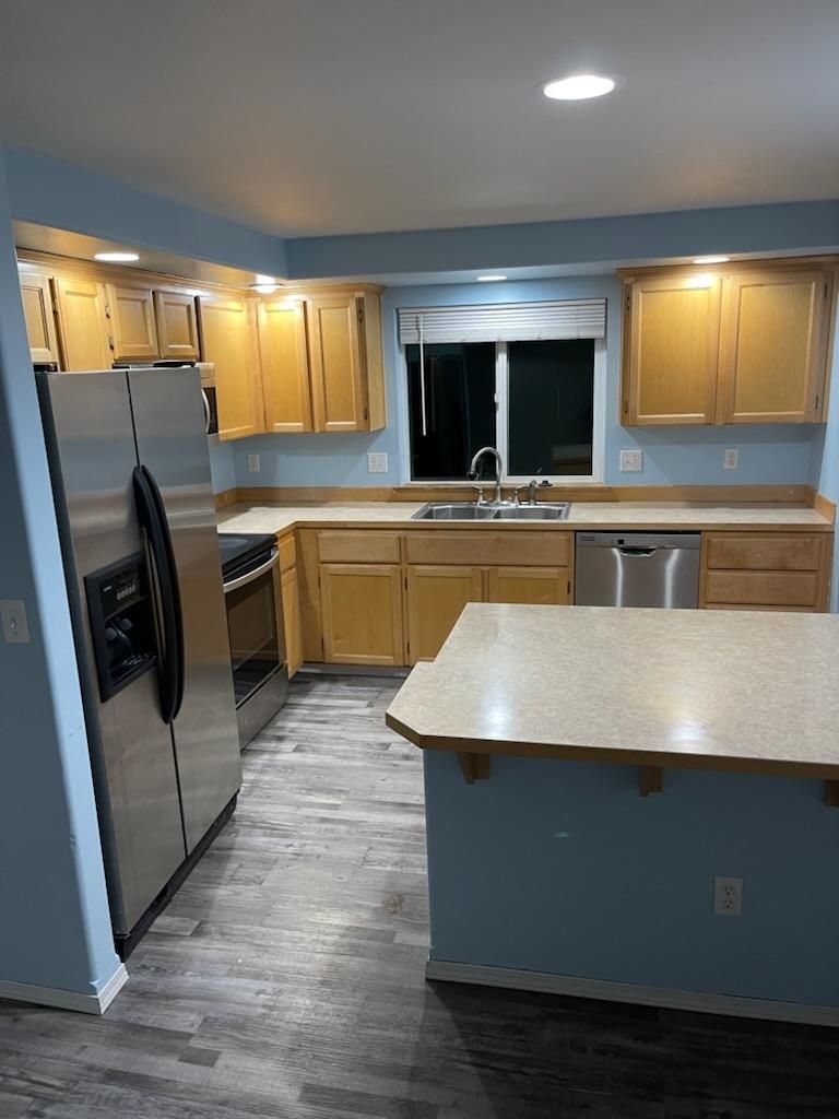 Clean kitchen (Move Out Clean)