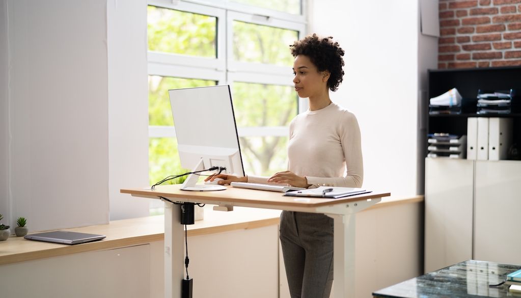 height adjustable desk for home office