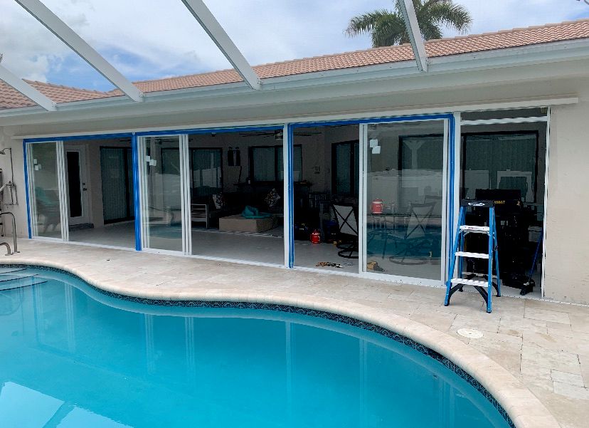 Acrylic sliding doors 
