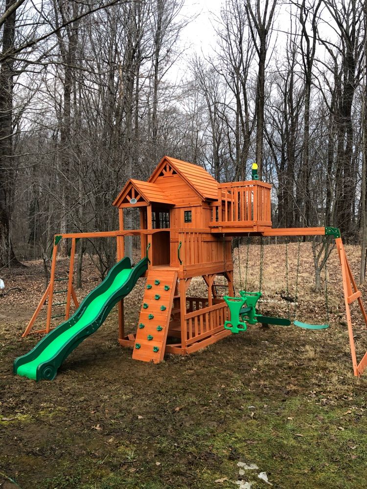 Play Equipment Construction and Assembly